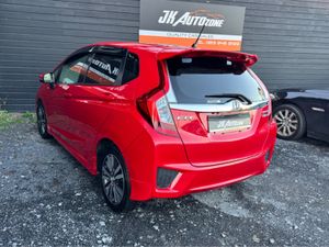 Honda Fit 1.5 HYBRID AUTO - Image 4