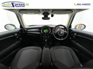 Mini Cooper 1.5 Automatic, Reversing camera, Low m - Image 2