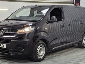 Vauxhall Vivaro Crew CAB 6 Seater - Image 2