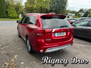 Mitsubishi Outlander OUTL PHEV INTEN INTENSE 4DR A - Image 4