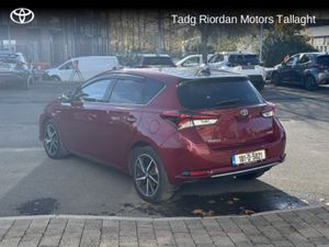 Toyota Auris HYBRID LUNA SPORT 4DR AUTO - Image 2
