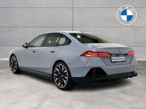 BMW i5 Edrive40 M Sport Saloon - Image 3