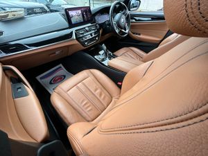 212 BMW 520D Mediterranean Blue on saddle leather - Image 2