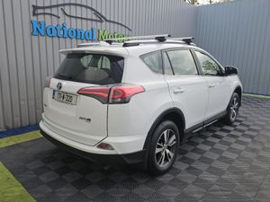 2017 Toyota RAV4 2.0 D-4D LUNA 2WD - Image 3