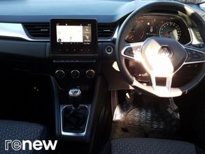 Renault Captur 1.0 TCe Limited Renault Warranty T - Image 2