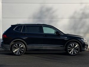 VW Tiguan 7 Seat PanRoof ALLSPACE TDI - Image 4