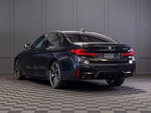 222 BMW 5-Series 520d M-Sport - Image 4