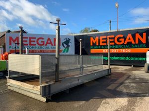 3.0t LOADING DECK / SLIDING GANTRY.......1415 - Image 3