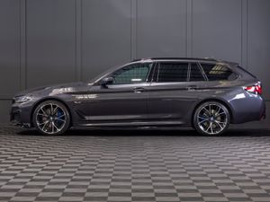 222 BMW 5-Series 530e M-Sport Touring (G31) - Image 3
