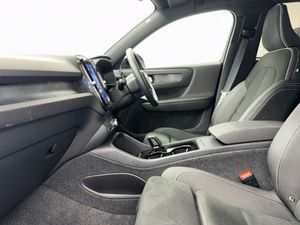 Volvo XC40 Plus Long Range  free Hamper  P/W ON P - Image 4