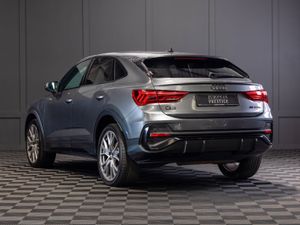 232 Audi Q3 45 TFSI-E S-Line - Image 4