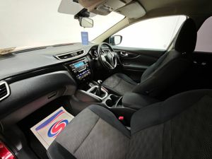 Nissan Qashqai 1.5 DSL SV 4DR - Image 4