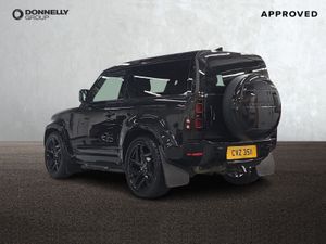 Land Rover Defender Diesel Estate X-Dynamic HSE - Image 3
