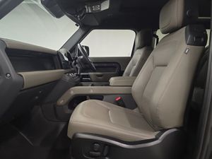 Land Rover Defender Diesel Estate X-Dynamic HSE - Image 4