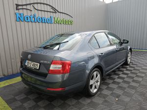 2015 Skoda Octavia 1.6D TDI CR DSG Elegance - Image 3