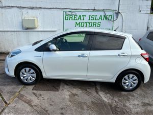 Toyota Vitz DAA-NHP130 5DR AUTO - Image 4