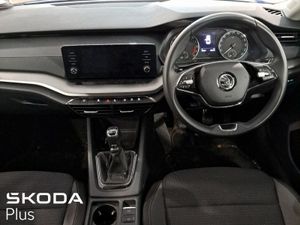 Skoda Octavia Octavia AMB 2.0tdi 115HP - Image 4