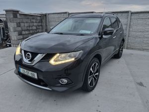 171 Nissan X-Trail 7 Seats Panoramic Sunroof - Image 4