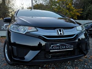🔥 2015 Honda Fit 1.5 Petrol Hybrid Automatic - Image 4
