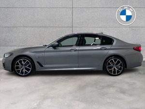 BMW 5 Series 530e M Sport Saloon - Image 4