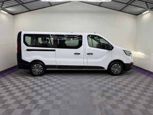 2022 (222) RENAULT TRAFIC LWB 9 SEATER 2.0 150BHP - Image 2