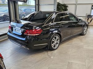 15 MERCEDES-BENZ E-CLASS 200 - Image 2