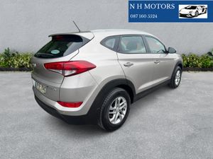 Hyundai Tucson 2016 COMFORT 1.6 Gdi PETROL - Image 4