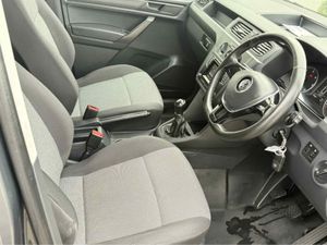 Volkswagen Caddy PV TREND TDI 75HP MANUAL 5SPEED 5 - Image 3