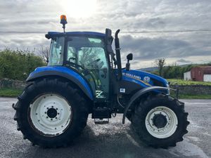 2017 New Holland T5-105 - Image 2
