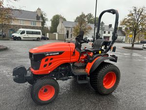 New Avenger 26 HST Compact Tractor - Image 2