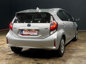 Toyota Aqua HYBRID 1.5L AUTOMATIC - HEATING/AC CON - Image 4