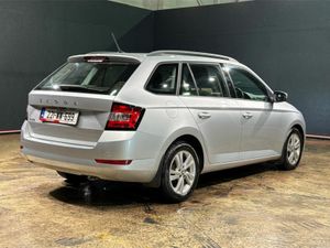 Skoda Fabia 1.0 TSI - PARKING SENSORS - STEERING W - Image 4