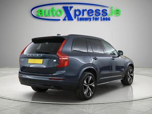 Volvo XC90 RECHARGE Panoramic Roof - Image 3