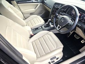 2020 VW Golf 2.0 TDi 150 Highline Auto - Leather - Image 2