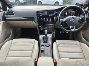 2020 VW Golf 2.0 TDi 150 Highline Auto - Leather - Image 3