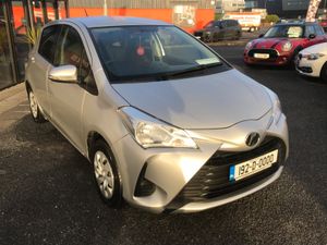 2019 TOYOTA YARIS VITZ PETROL  AUTO - Image 4