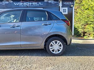 HONDA JAZZ 1.5 COMFORT 5DR AUTO EHEV - Image 4