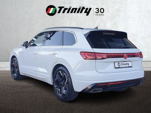 Volkswagen Touareg 261 R-line Commercial  Availab - Image 3