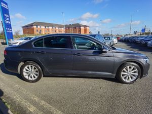 VOLKSWAGEN PASSAT 2.0TDI COMFORTLINE 150BHP - Image 4