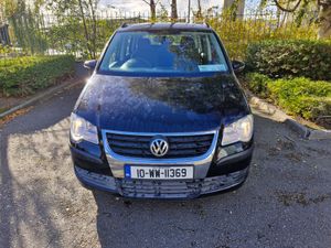 Volkswagen Touran 2010 - Image 2