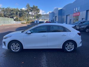 CEED PETROL 1.0 K3 5DR 2 YEARS WARRANTY LEFT - Image 4