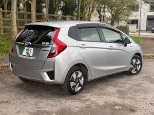 2014 HONDA FIT 1.5 AUTOMATIC HYBRID - Image 4