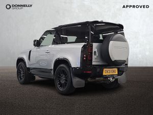 Land Rover Defender Diesel Estate SE - Image 3