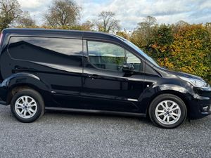2022 Ford Transit Connect Limited Automatic - Image 2