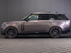 2025 Range Rover Autobiography P550e - Image 3