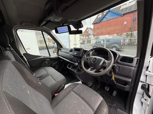 2021 RENAULT MASTER 2.3DCI BARN DOORS - Image 3