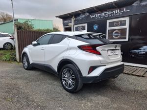 Toyota C-HR 1.8 HYBRID - Image 3