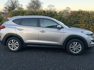 2016 Hyundai Tucson Executive 1.7 - Image 2
