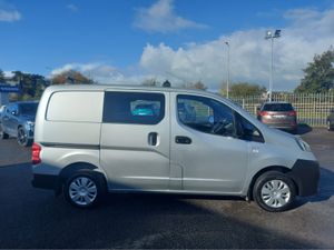 Nissan NV200 CREW CAB 2DR - Image 4