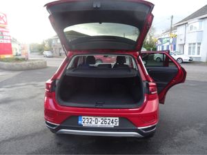 Volkswagen T-Roc STYLE AUTO  1.5 TSI  150HP - Image 2